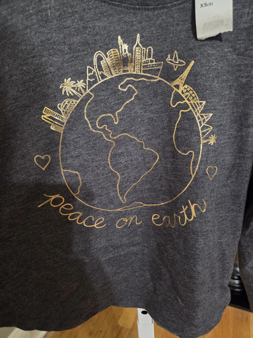 Old Navy Charcoal Gray Tee Peace On Earth